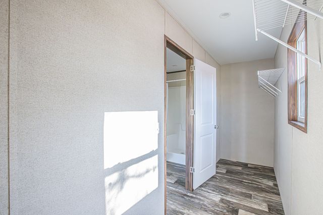 101 Kelly Court, Azle, TX 76020