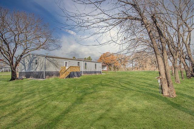 101 Kelly Court, Azle, TX 76020