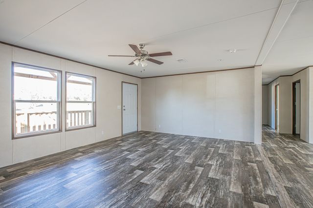 101 Kelly Court, Azle, TX 76020