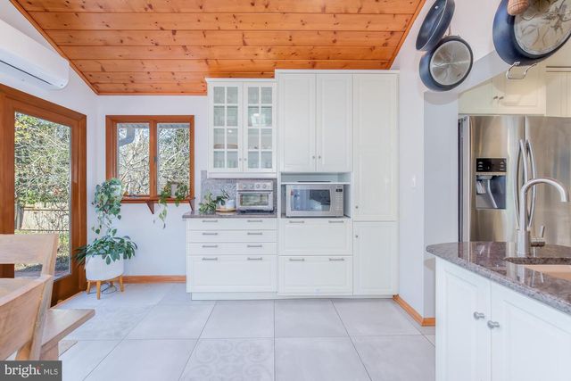 6202 REDWING ROAD RD, Bethesda, MD 20817