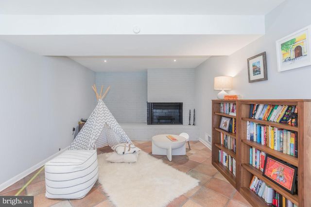 6202 REDWING ROAD RD, Bethesda, MD 20817