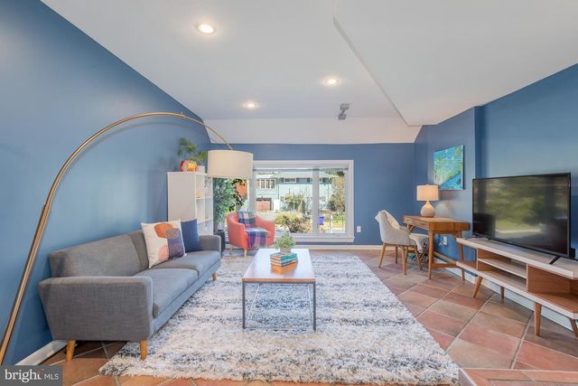 6202 REDWING ROAD RD, Bethesda, MD 20817