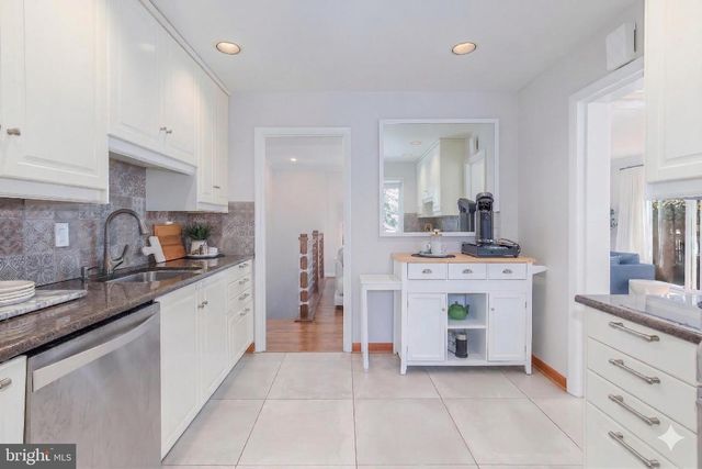 6202 REDWING ROAD RD, Bethesda, MD 20817