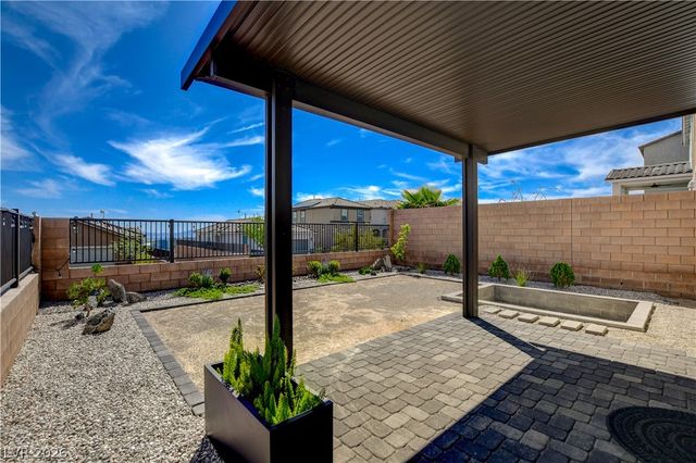 5406 Zacatin Court, Las Vegas, NV 89166