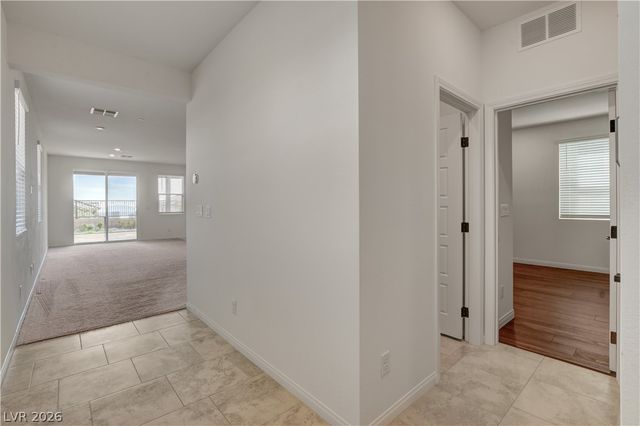 5406 Zacatin Court, Las Vegas, NV 89166