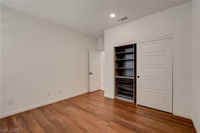 5406 Zacatin Court, Las Vegas, NV 89166
