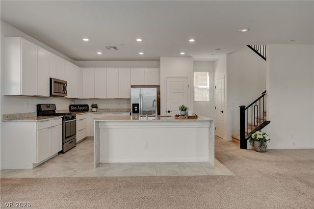 5406 Zacatin Court, Las Vegas, NV 89166