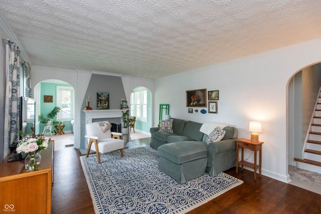 312 Orchard Lane, Greenwood, IN 46142