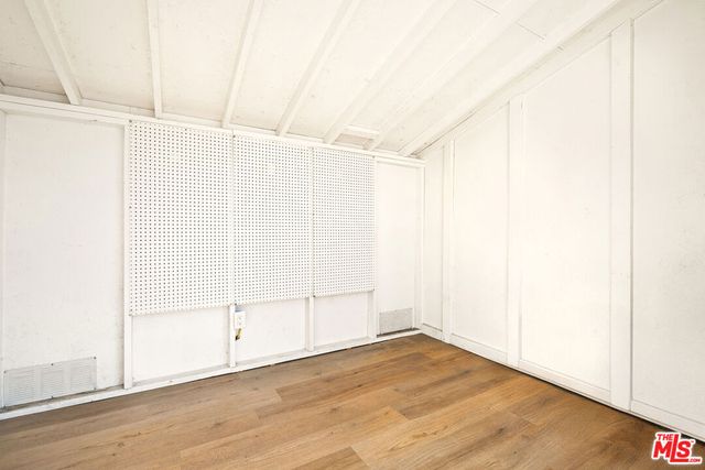 19432 Hartland Street, Reseda, CA 91335