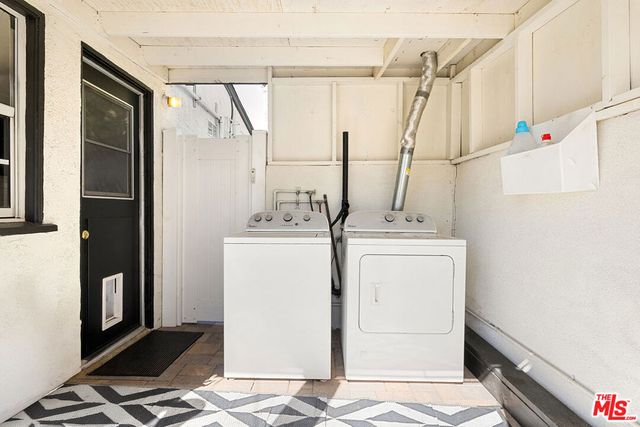 19432 Hartland Street, Reseda, CA 91335