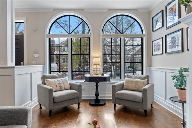 1920 W George Street, Chicago, IL 60657