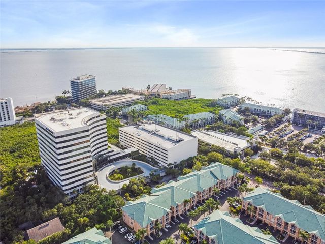 1201 BAY CLUB CIRCLE, Tampa, FL 33607
