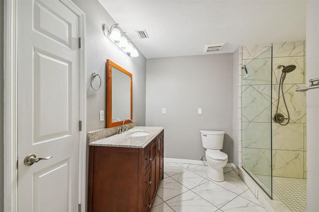 1201 BAY CLUB CIRCLE, Tampa, FL 33607