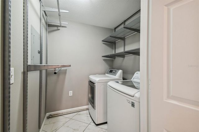 1201 BAY CLUB CIRCLE, Tampa, FL 33607