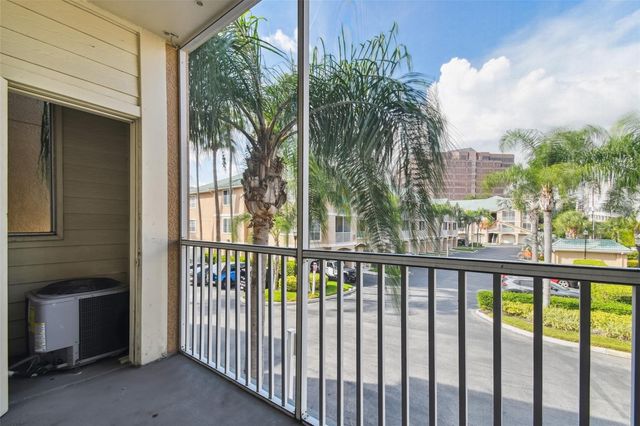 1201 BAY CLUB CIRCLE, Tampa, FL 33607