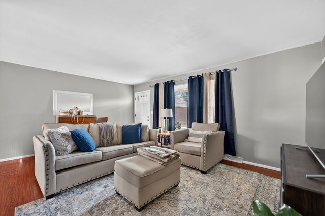 5870 GARRETT Lane, Rockford, IL 61107