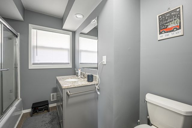 5870 GARRETT Lane, Rockford, IL 61107