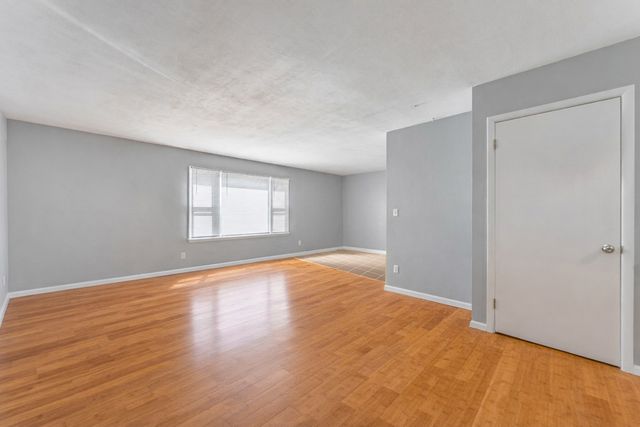 5870 GARRETT Lane, Rockford, IL 61107