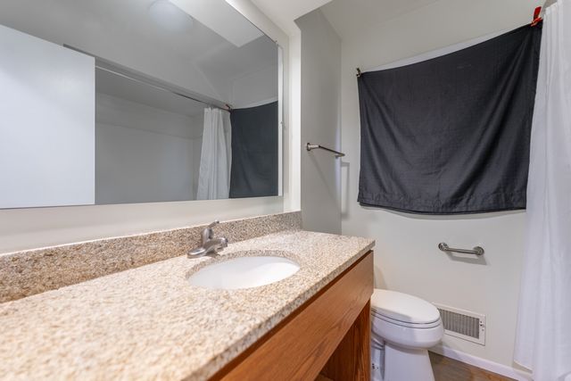 5870 GARRETT Lane, Rockford, IL 61107