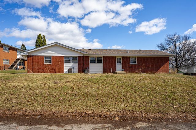 5870 GARRETT Lane, Rockford, IL 61107