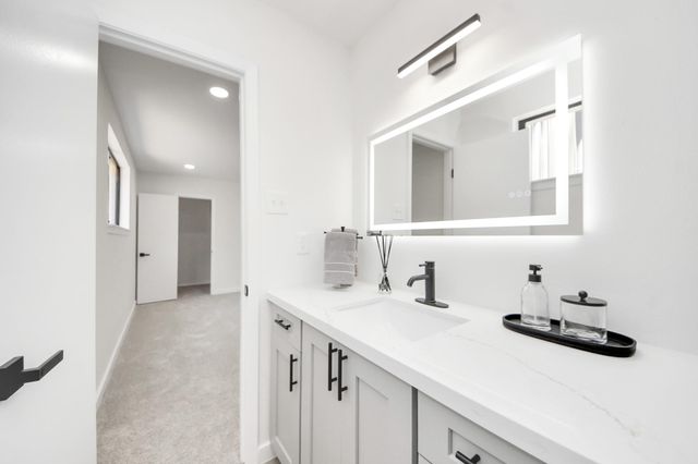 6027 Dellfern Drive, Houston, TX 77035