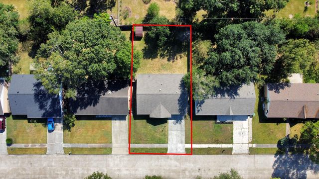 6027 Dellfern Drive, Houston, TX 77035