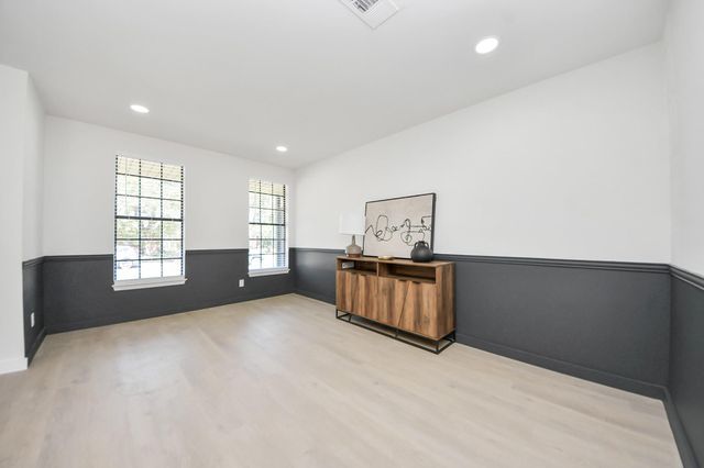 6027 Dellfern Drive, Houston, TX 77035