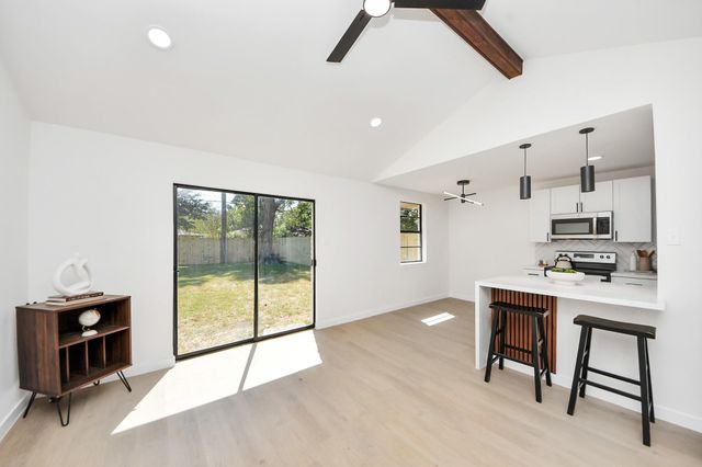 6027 Dellfern Drive, Houston, TX 77035