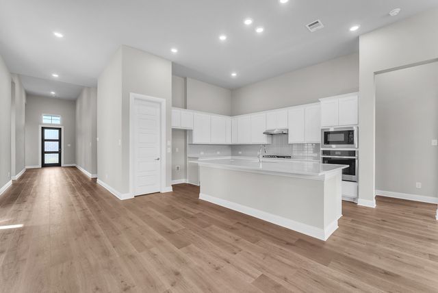 1215 Olive Drive, Mansfield, TX 76063