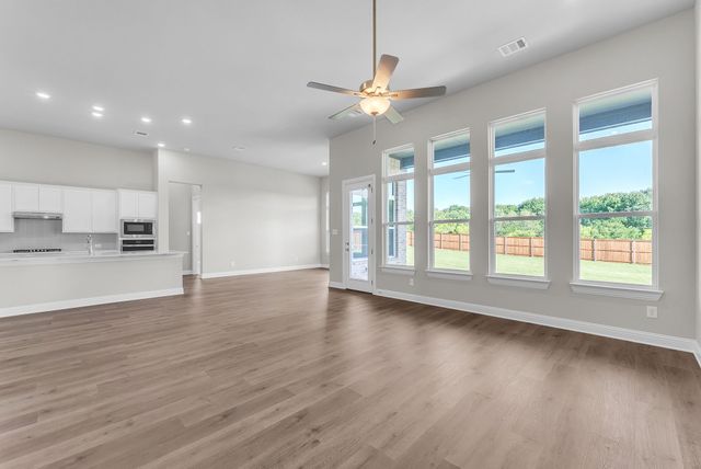 1215 Olive Drive, Mansfield, TX 76063
