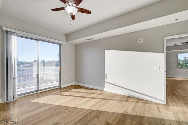 8255 Las Vegas Boulevard 201, Las Vegas, NV 89123