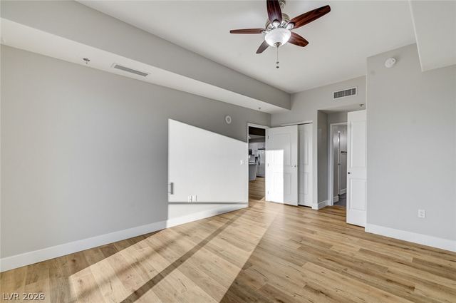 8255 Las Vegas Boulevard 201, Las Vegas, NV 89123
