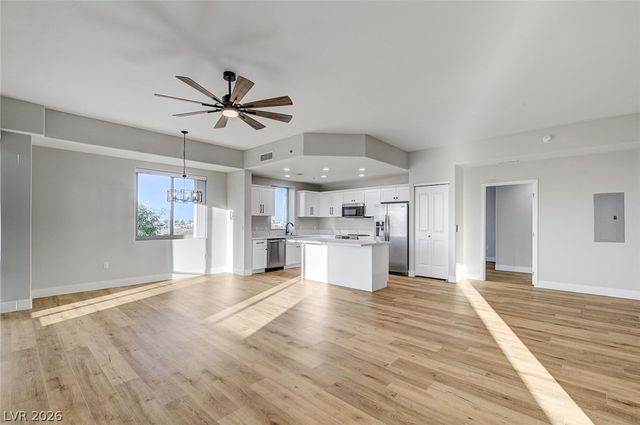 8255 Las Vegas Boulevard 201, Las Vegas, NV 89123