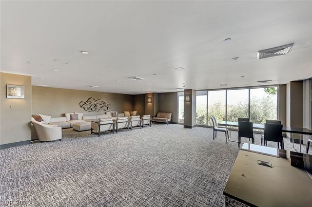 8255 Las Vegas Boulevard 201, Las Vegas, NV 89123
