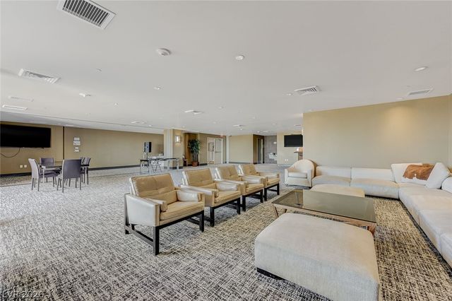8255 Las Vegas Boulevard 201, Las Vegas, NV 89123
