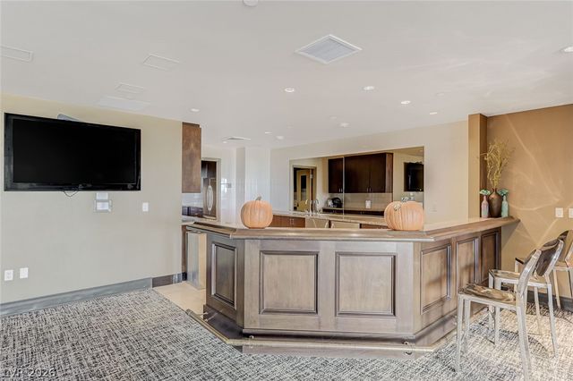8255 Las Vegas Boulevard 201, Las Vegas, NV 89123