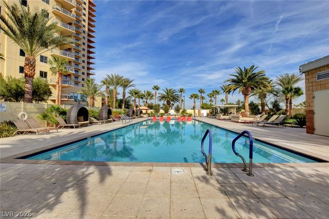 8255 Las Vegas Boulevard 201, Las Vegas, NV 89123