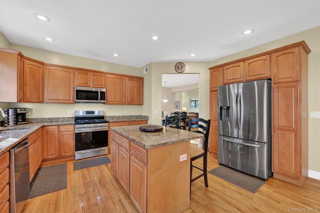 47 Willets Way, Newburgh, NY 12550