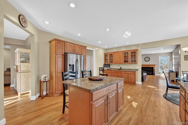 47 Willets Way, Newburgh, NY 12550