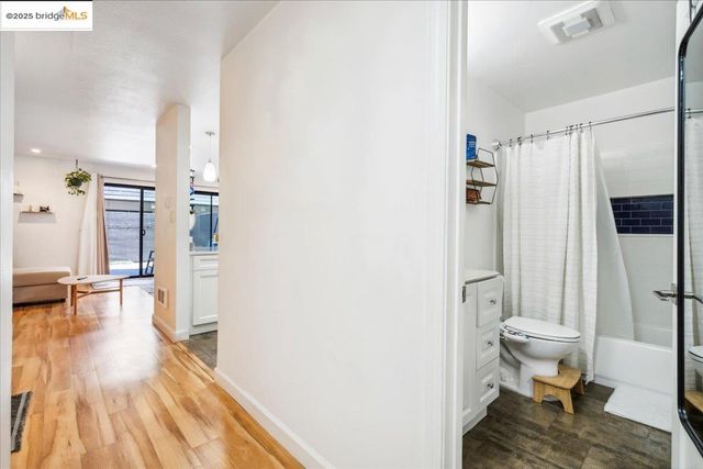 5 embarcadero 130, Oakland, CA 94607