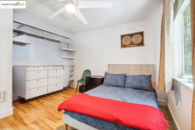 5 embarcadero 130, Oakland, CA 94607