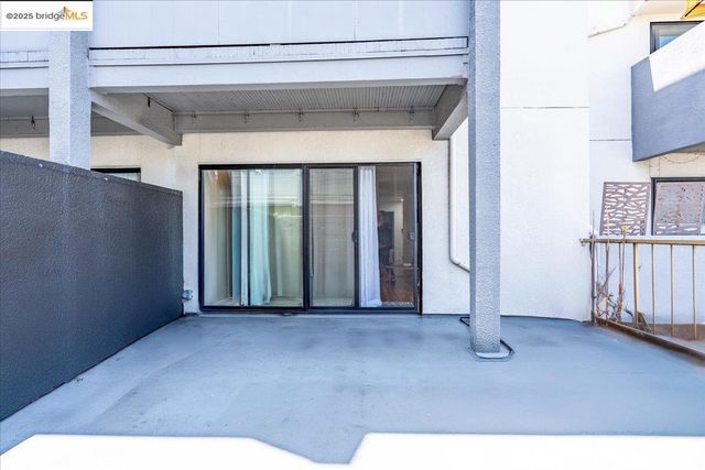 5 embarcadero 130, Oakland, CA 94607