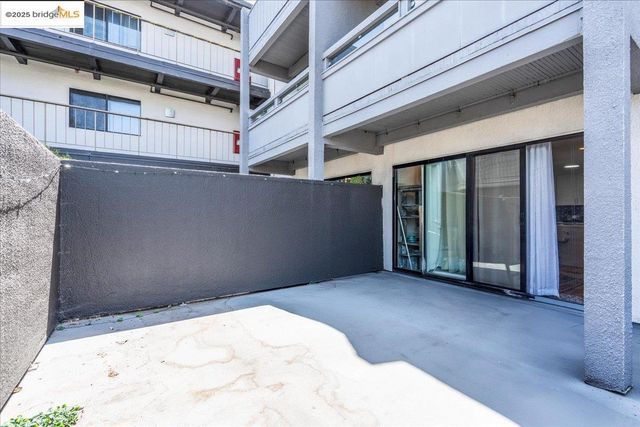 5 embarcadero 130, Oakland, CA 94607