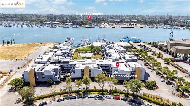 5 embarcadero 130, Oakland, CA 94607
