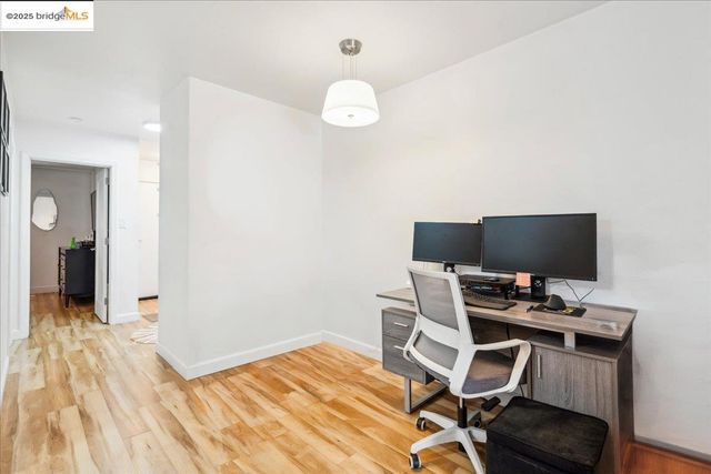 5 embarcadero 130, Oakland, CA 94607