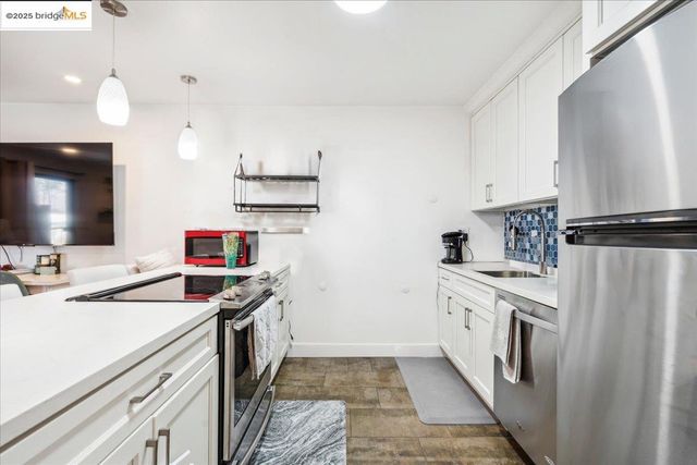 5 embarcadero 130, Oakland, CA 94607