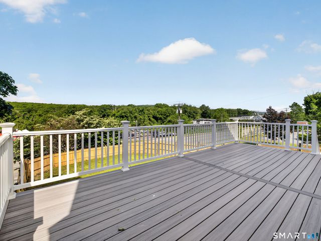 205 Flanders Road, East Lyme, CT 06357