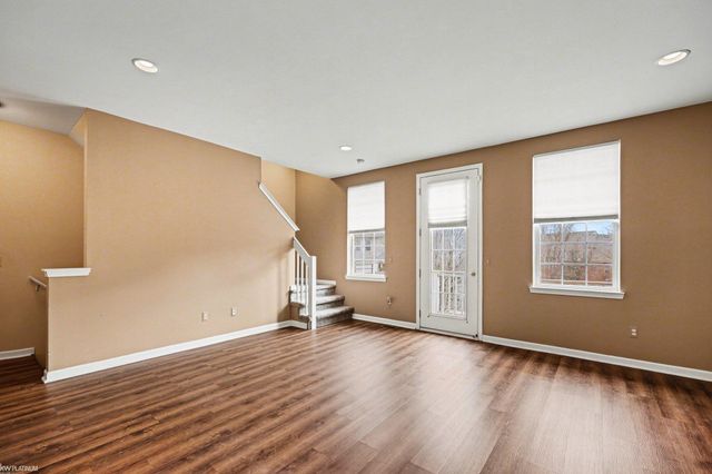 56659 Long Island Drive, Shelby Twp, MI 48316