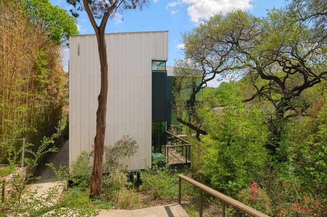 1325 Bonham TER C, Austin, TX 78704