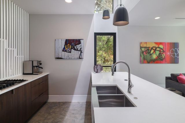 1325 Bonham TER C, Austin, TX 78704